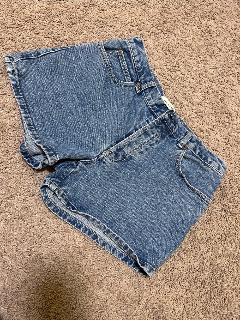 GAP - Vintage Jean Shorts Size